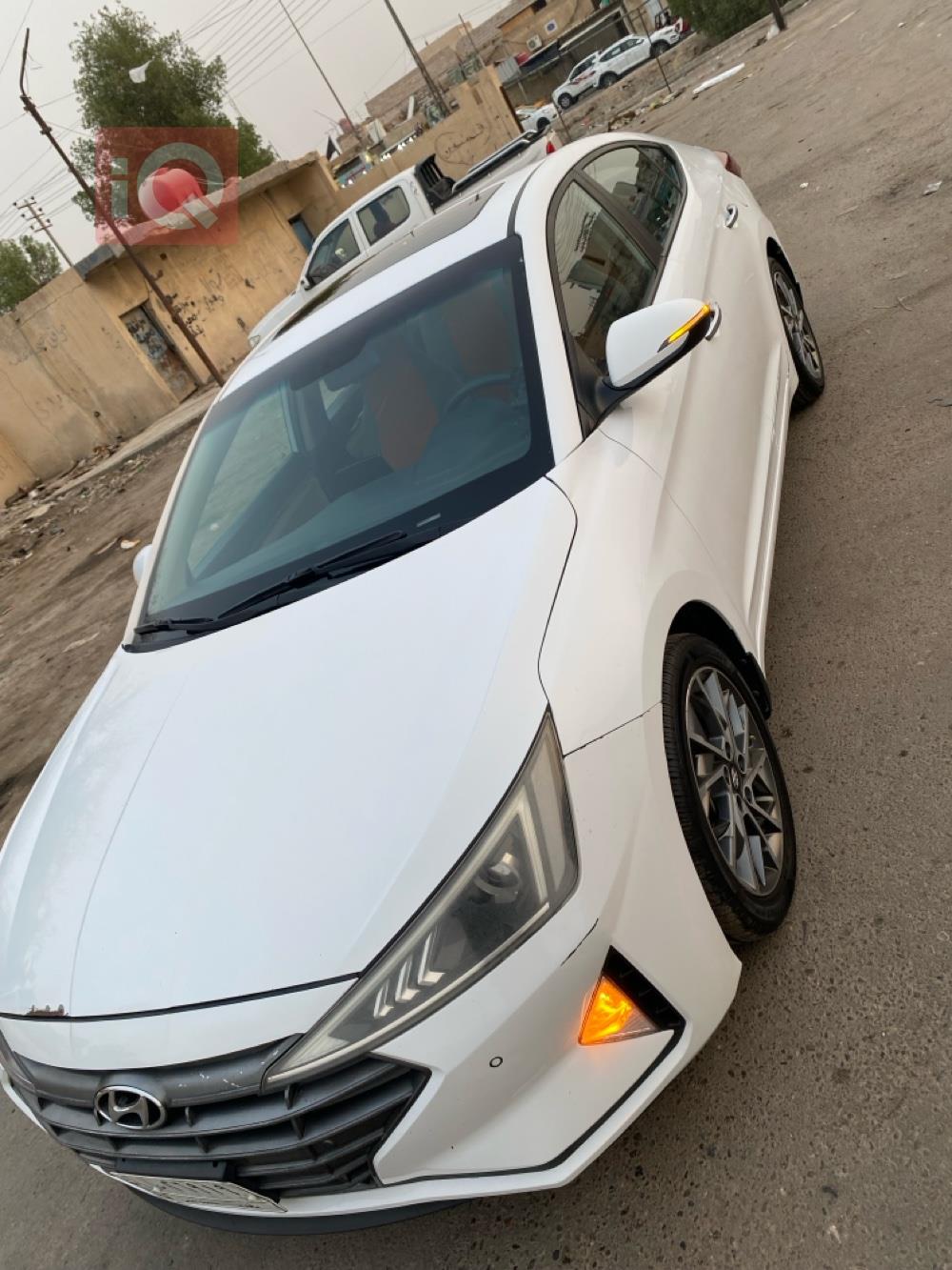 هیوندای ئەلەنترا